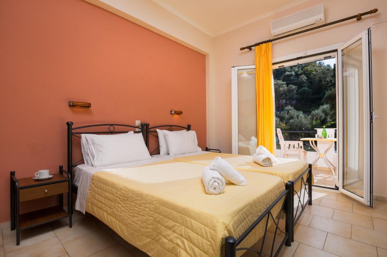 Odysseus Apartments By Hotelius Agios Gordios  Dış mekan fotoğraf